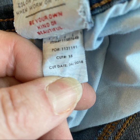 Torrid Denim Skinny Jean Size 28XT - Picture 9 of 9
